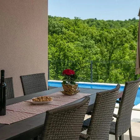 Tatil Evi Manola *